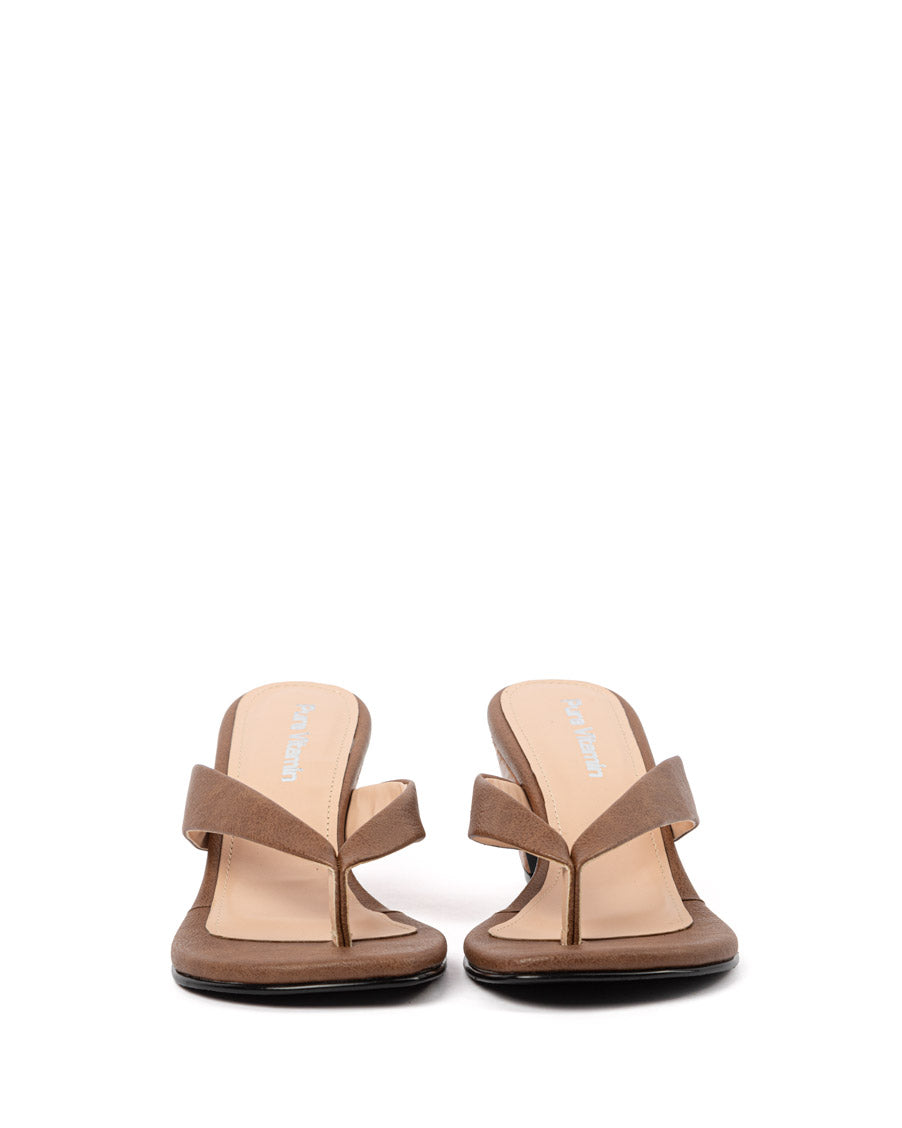 EDGY TAUPE