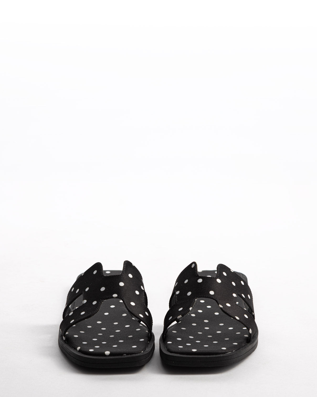 BIANKA NEGRO LUNARES FLATS
