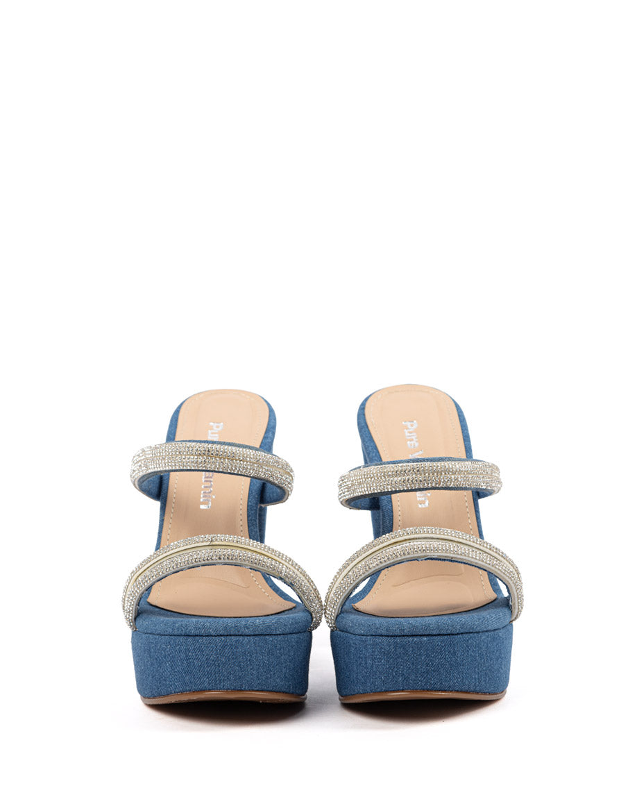 LIVIA-JEANS-2.jpg