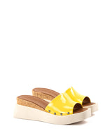 PANAMA AMARILLO