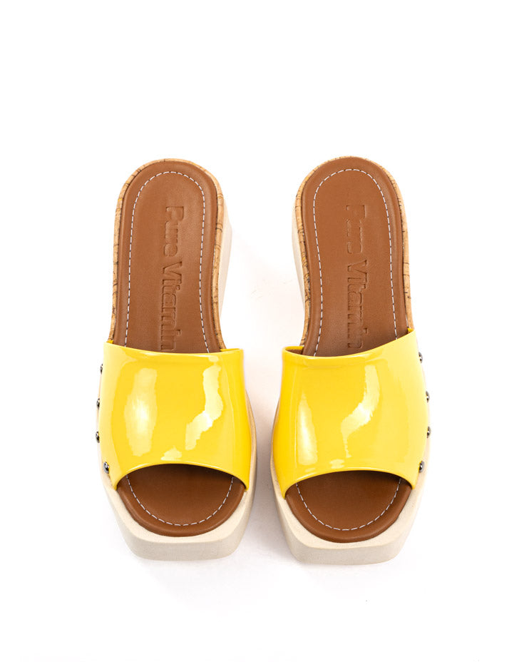PANAMA AMARILLO