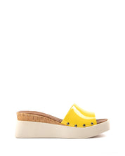 PANAMA AMARILLO