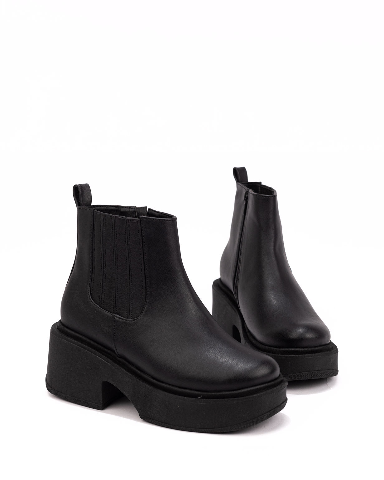 ROMILDA-NEGRO2.jpg