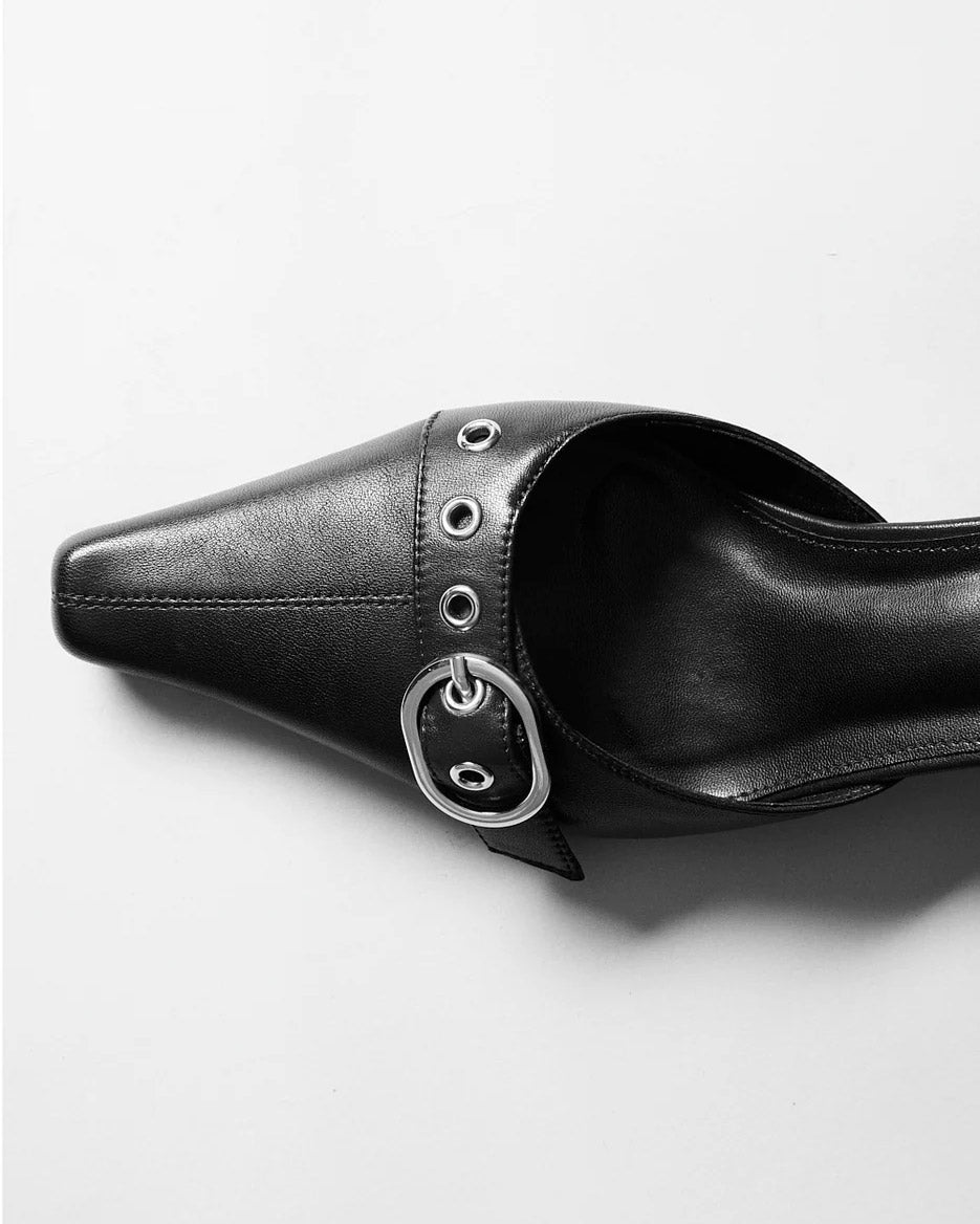 THE SIENNA BLACK
