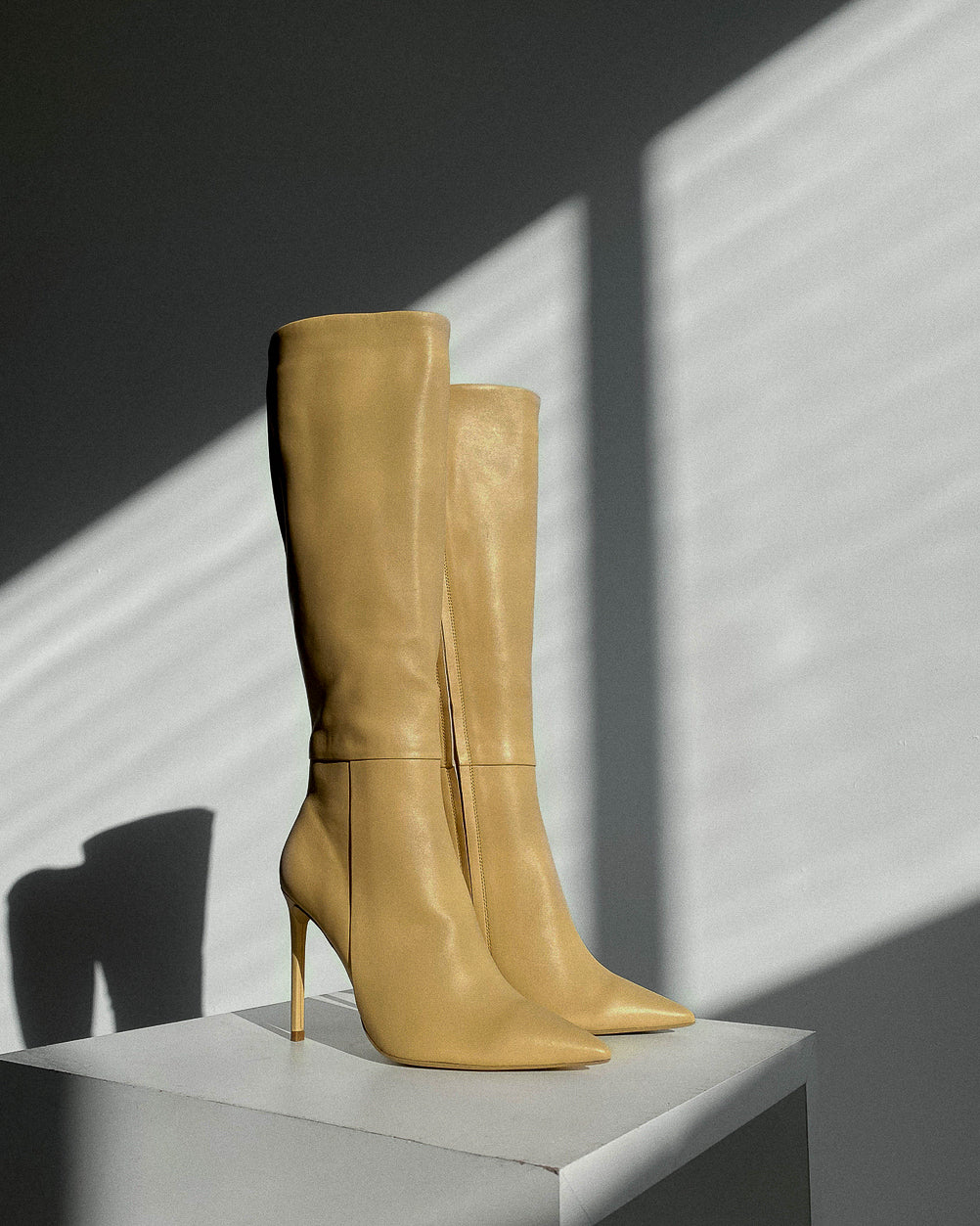 ADRIA CAMEL